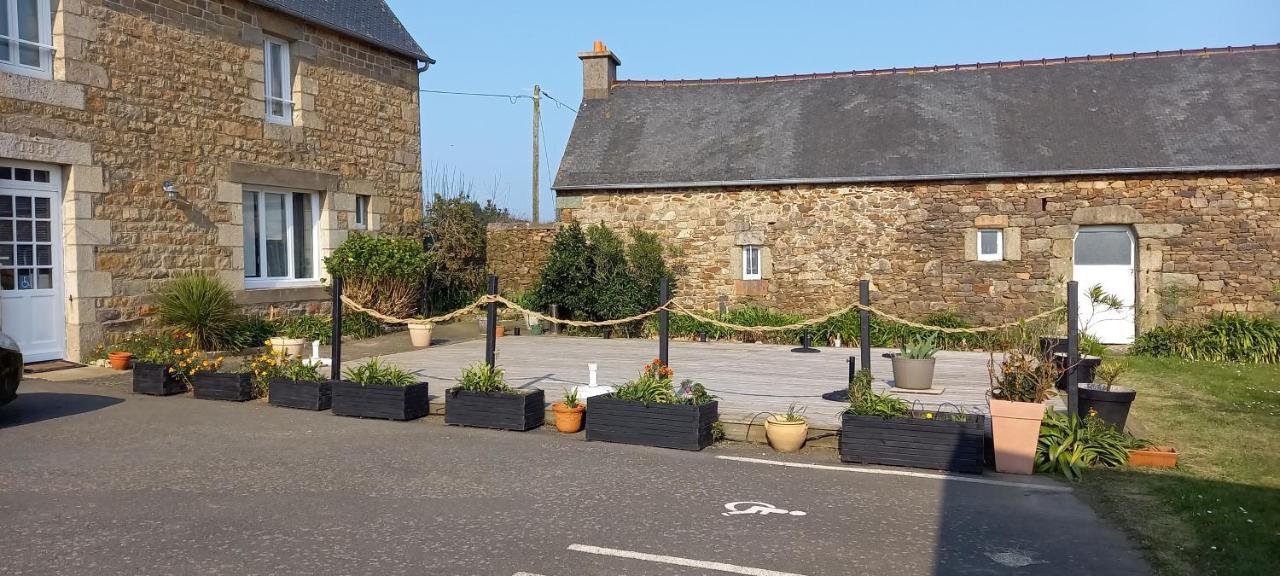 Le Relais De Launay プルバスラネック エクステリア 写真