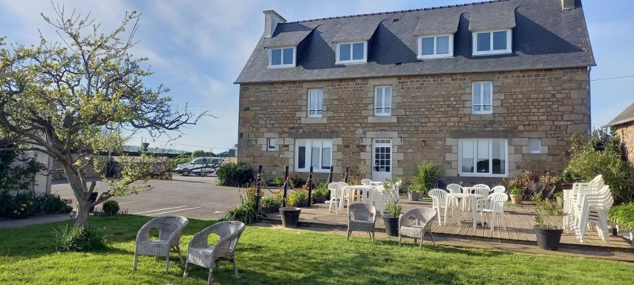 Le Relais De Launay プルバスラネック エクステリア 写真