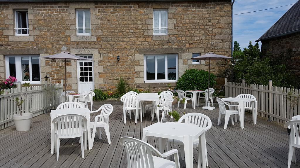 Le Relais De Launay プルバスラネック エクステリア 写真